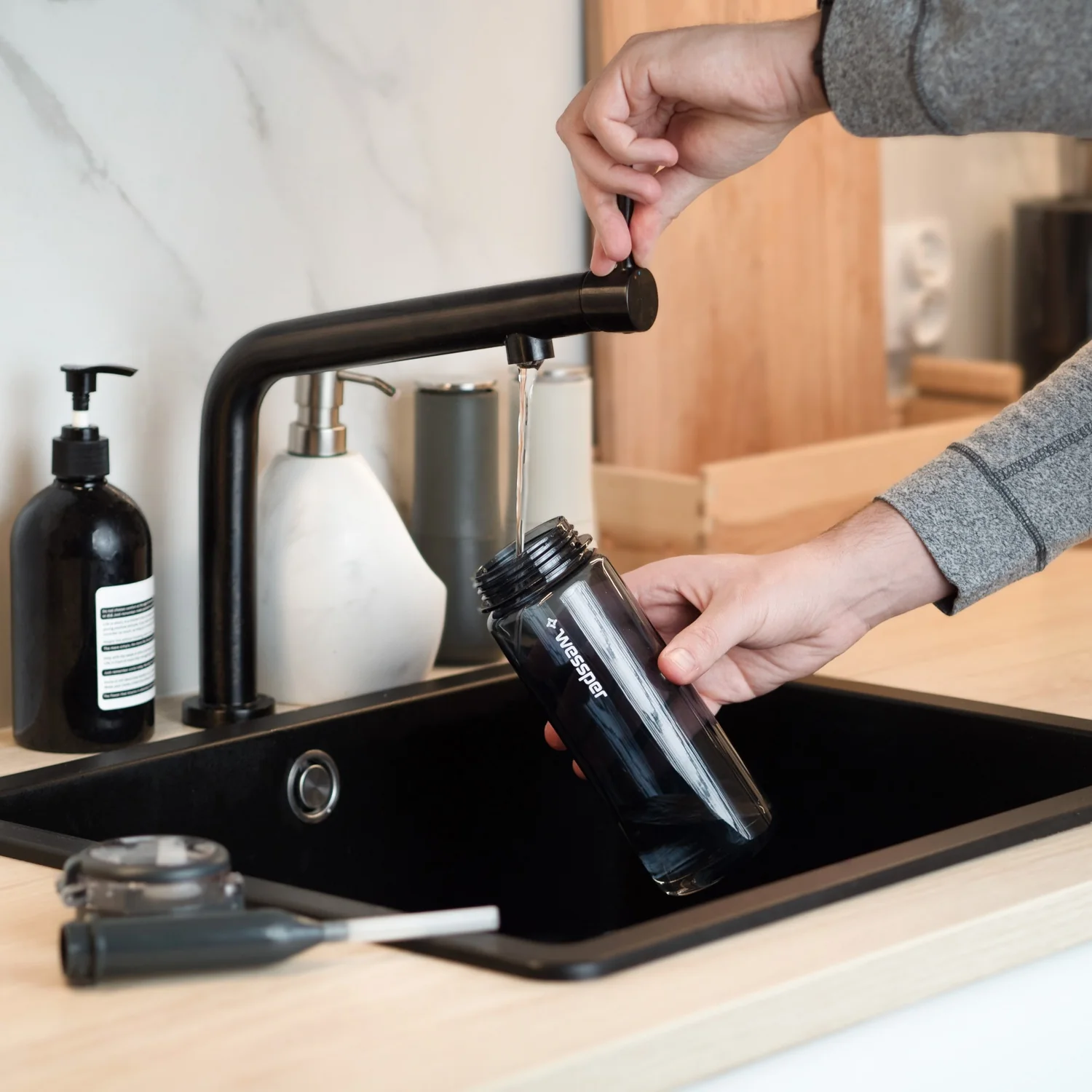 Trinkflasche ActiveMax Clarti Bottle – mit integriertem Wasserfilter, ideal für unterwegs - Image 5