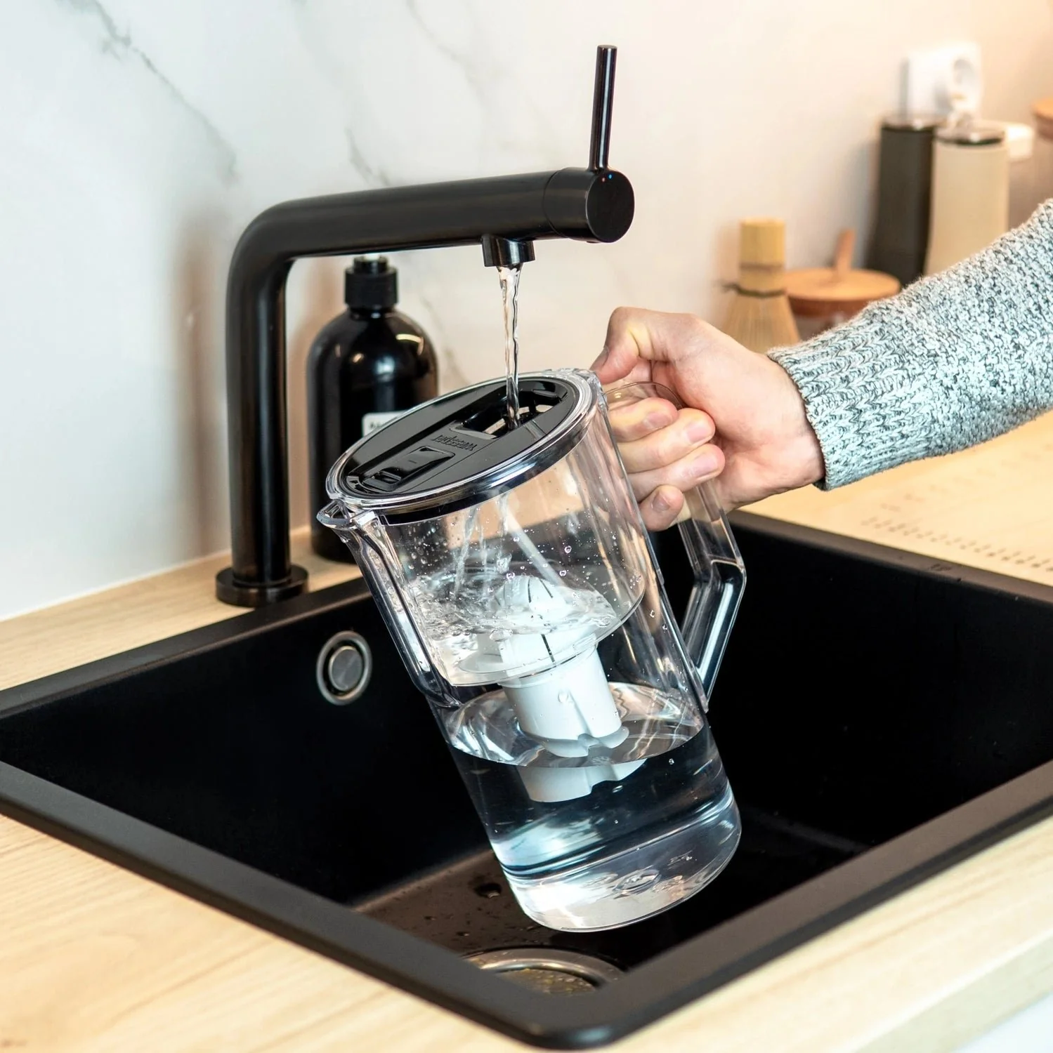 Wasserfilter D1 Solid Future Flow, 2,8 Liter mit AquaClassic Filter – Wasserfilter Kanne mit digitaler Anzeige - Image 7